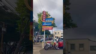 Trying a Chocolate Filled Malasada Puff at Leonard’s Bakery in Honolulu, Hawaii #shorts