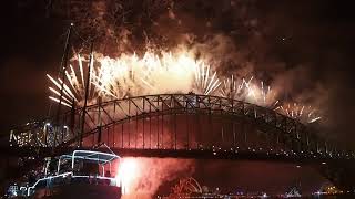 NYE from Sydney harbour 2017-18