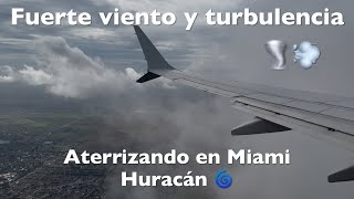 🚨 ASÍ ES ATERRIZAR CON LA LLEGADA DE UN HURACÁN • MIAMI, FL 🌪️💨🛬