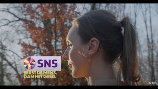 SNS Portretten - Dominique Nelissen - Eerst de mens. Dan het geld.