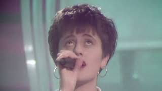 Everything But The Girl - I Don't Want To Talk About It (1980s Top of the Pops)