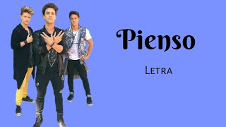 Pienso - Letra