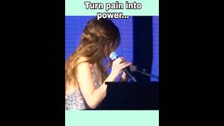 Selena Gomez turns pain into power within a few seconds...