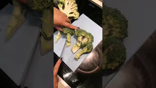 Cutting broccoli #asmr