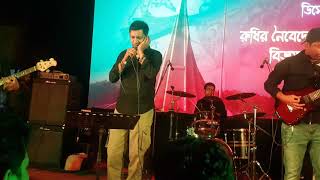 মানুষ - ১ (Manush -1)  - তানজির তুহিন (Tanzir Tuhin) | আভাস (Avash) (Live at BUET) [16-12-2018]