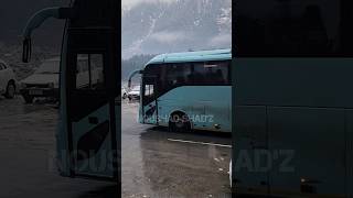 Volvo 9600 entry in snowfall🤩DELHI TO MANALI DELTIN Travels VOLVO 9600 atribing from Manali🔥#shorts