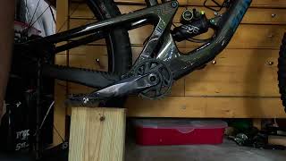 How to remove stuck/tight SRAM DUB crankset bolt