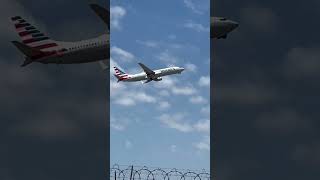 American Airlines 737-800 taking off from CLT