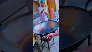 Sunday Breakfast | Halwa puri at Butt sweets 2023 Lahore #buttsweets #lakshmichoklahore