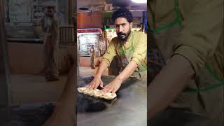 Best Anda Bun Kabab in karachi - Andy wala burger in street of karachi