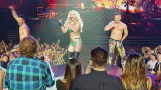 Britney Spears - Toxic (clip)/(U Drive Me) Crazy (Las Vegas 10/2017)