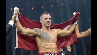 Former WBC/WBO/IBF cruiserweight champion MAIRIS BRIEDIS retires.