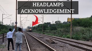 *HEADLAMP ACKNOWLEDGEMENT*| Itwari Raipur Passenger leads by Itarsi WAG9HC| Indian Railways