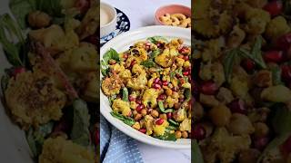 Roasted Cauliflower and Chickpea Salad #salad #vegetarian #cauliflower