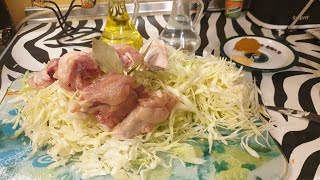 тушёной капустой/ рецепт простой Курица с тушеные капуста вкусный.