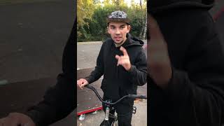 ТРЮКИ на MTB в СКОЛЬЗКОМ скейт парке для новичков!