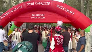 The joint dance of the festival participants before the Opening Ceremony RWF 2022