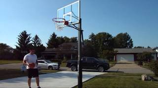 Watch this old man dunk