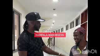 Bebe Cool Akigudeko Omuwagizi Wa Bobi Wine Amulabisiza Ku Kisawe E Namboole.