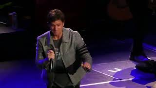 (2019-12-14) Rob Thomas - Her Diamonds