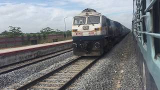 Welcome to SWR! Hassan YPR express crossing YPR Mangalore express at scenic Thippasandra