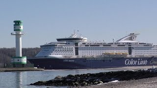 4K Full HD - Color Fantasy - Color Line Cruises fährt ins Meer aus Kiel davon - Panoramic video