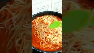 اكلة اقتصادية وسريعة وشهية/سباغيتي ايطالية الطعم روعة😋🍝#shorts #رمضان_كريم #سباغيتي