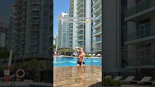 Хотел красиво вылезти из воды #shorts #shortsvideo #хотел #красиво #вылезти #бассейн #красавчик