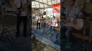 Elvis band at Klong Ladmayom Floating Market in Bangkok Thailand #elvis #thailand #travel