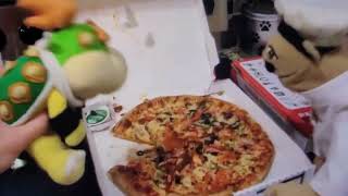 Chef Pee Pee Orders Pizza On Christmas