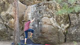 The Tree Dyno (V3) - Tall Beta: Bend bouldering [Pfiff]