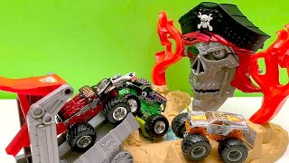 MONSTER JAM | PIRATE PILEUP | GRAVE DIGGER | HOT WHEELS MONSTER TRUCKS | MONSTER MUTT | MAX-D