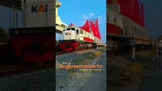 Kereta api Joglosemarkerto di proyek Simpang Joglo Kota Solo #keretaapiindonesia #shorts